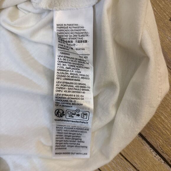 Levis Graphic T Shirt Extra Extra Small XXS Mushrooms Rainbow Hippie NEW NWT - Picture 9 of 9